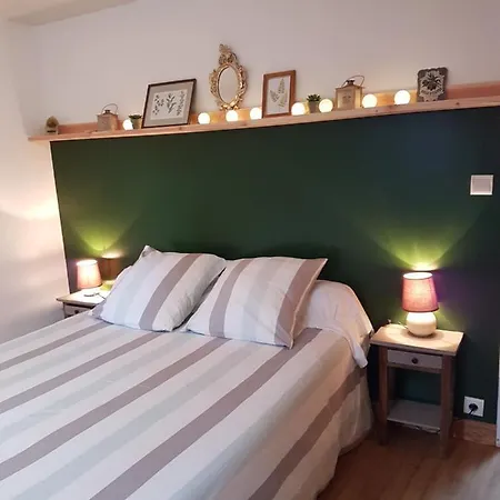 Les Du Chateau Du Rozel