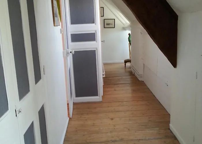 Les Du Chateau Du Rozel Bed and Breakfast 4*