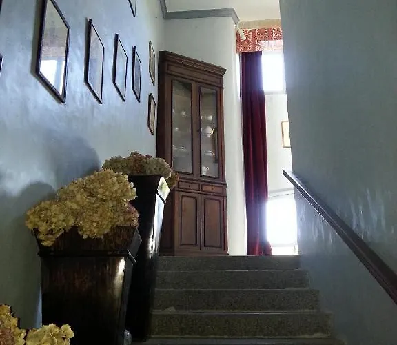 Bed and Breakfast Les Du Chateau Du Rozel 4*