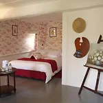 לינה וארוחת בוקר Les Du Chateau Du Rozel Le Rozel