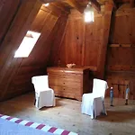 לינה וארוחת בוקר Les Du Chateau Du Rozel