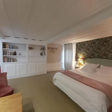 Les Du Chateau Du Rozel 4*