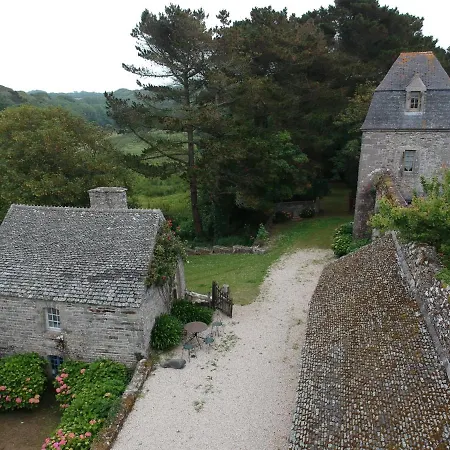 Chateau Du Rozel Bed & Breakfast