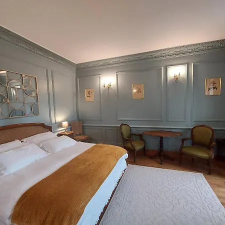 Chateau Du Rozel 4*