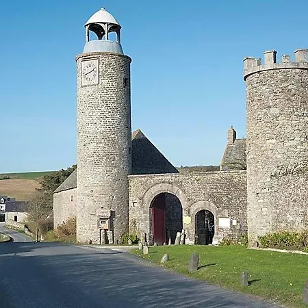 Bed and Breakfast Les Du Chateau Du Rozel