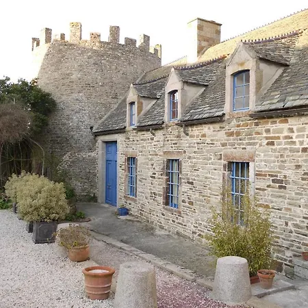 Les Du Chateau Du Rozel 4*