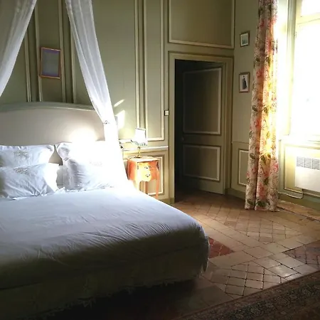 Les Du Chateau Du Rozel