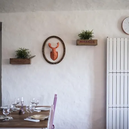 Les Du Chateau Du Rozel Bed & Breakfast