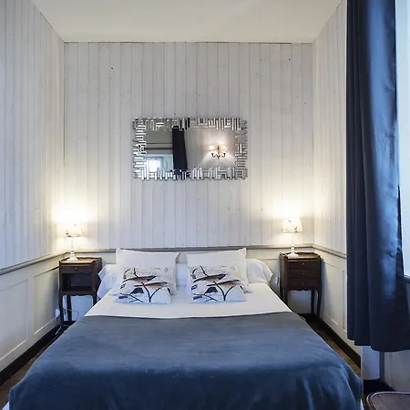 Bed & Breakfast Chateau Du Rozel