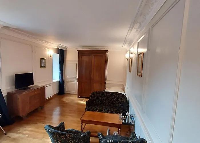 Chateau Du Rozel Bed & Breakfast