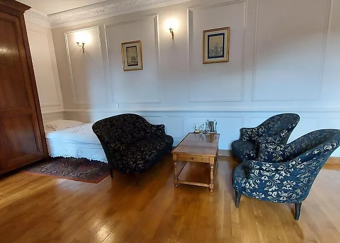 Chateau Du Rozel Bed & Breakfast