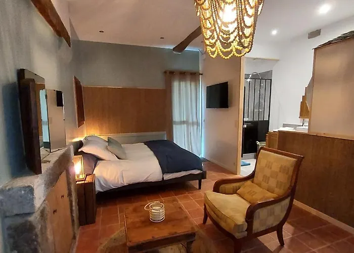 Chateau Du Rozel Bed & Breakfast 4*