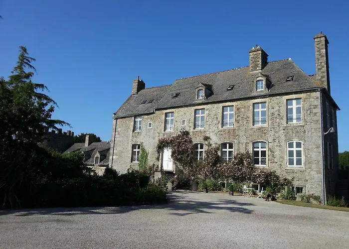 Bed & Breakfast Chateau Du Rozel