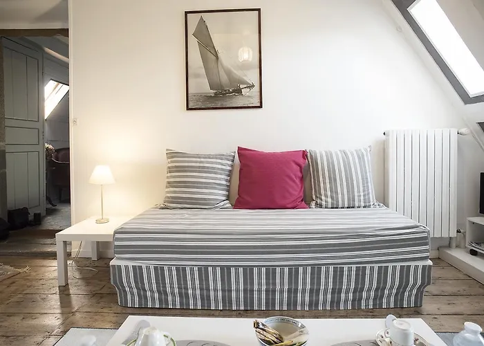 Bed & Breakfast Chateau Du Rozel