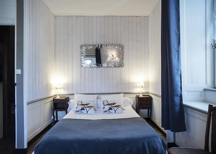 Bed & Breakfast Chateau Du Rozel